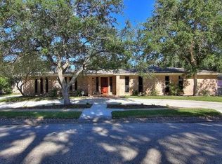 341 Santa Monica Pl, Corpus Christi, TX 78411