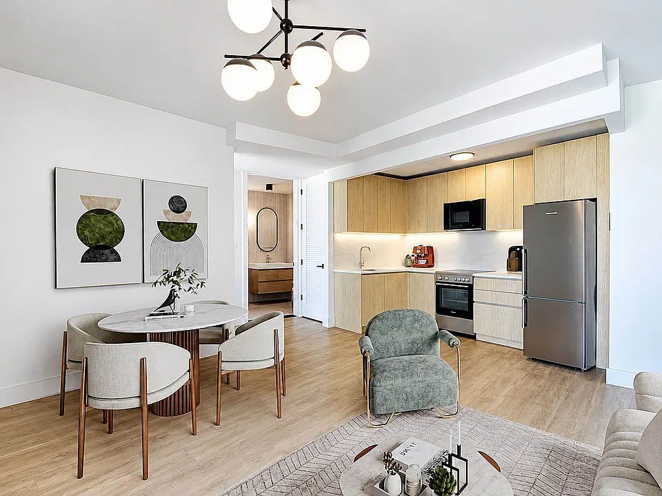 153 Erasmus St #5A