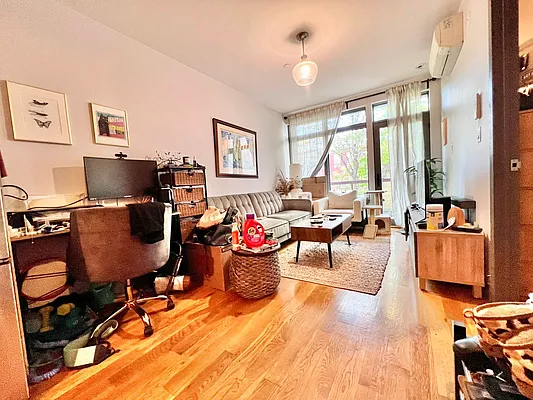 Rented by ERNY LLC | media 26