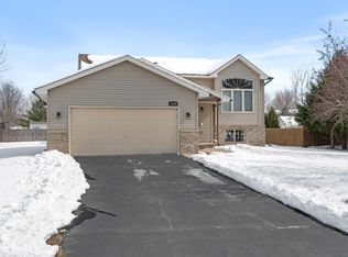 1120 Iris Ct S, Cambridge, MN 55008