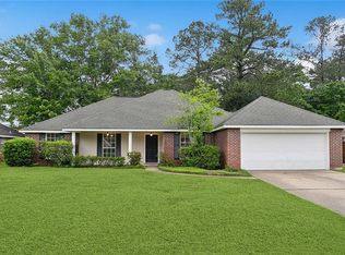 1155 Milan Dr, Mandeville, LA 70448