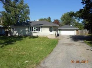 215 N Park Ave, Aurora, IL 60506