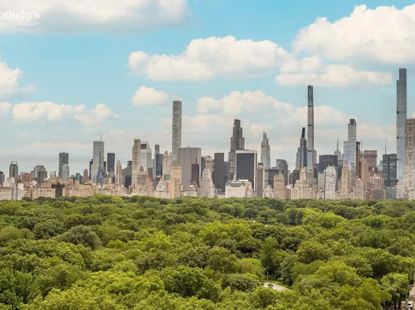 230 Central Park West image 24 of 26