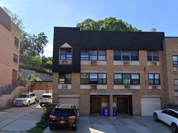 240-36 70th Avenue #16C, Douglaston, NY 11362