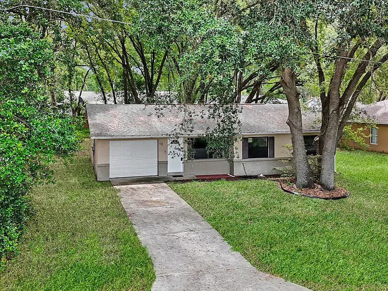 62 Teak Loop — Photo 1