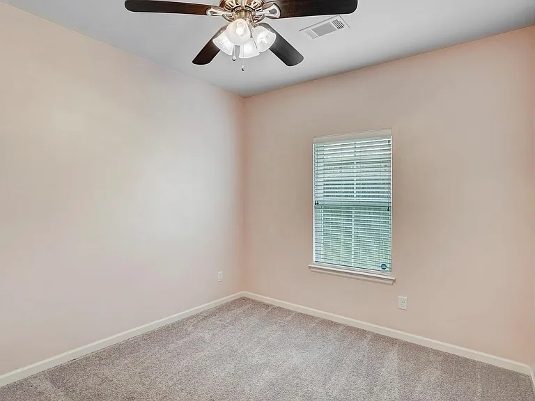 3413 Omega St — Photo 10