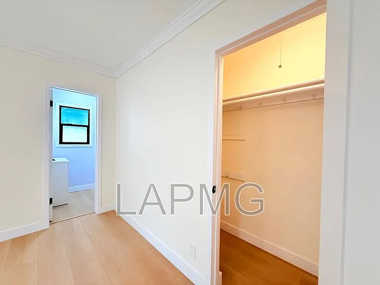 6130 Whitsett Ave #6132 — Photo 29