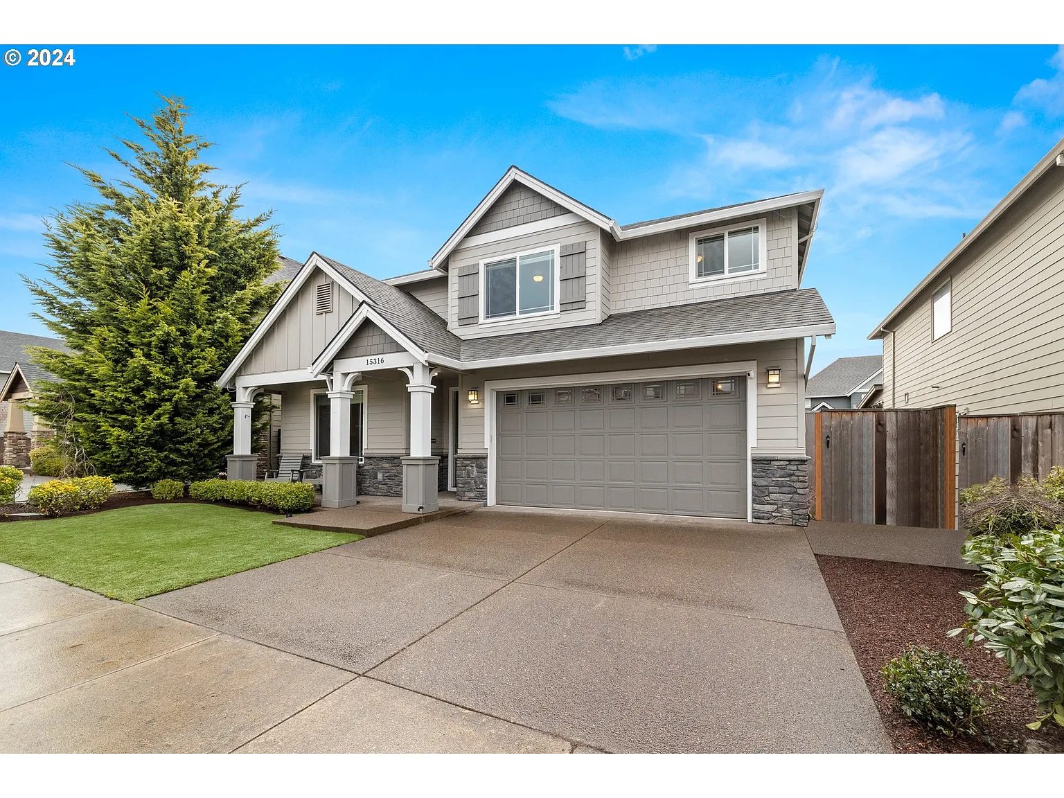 15316 SE Hidden Falls Dr photo 1