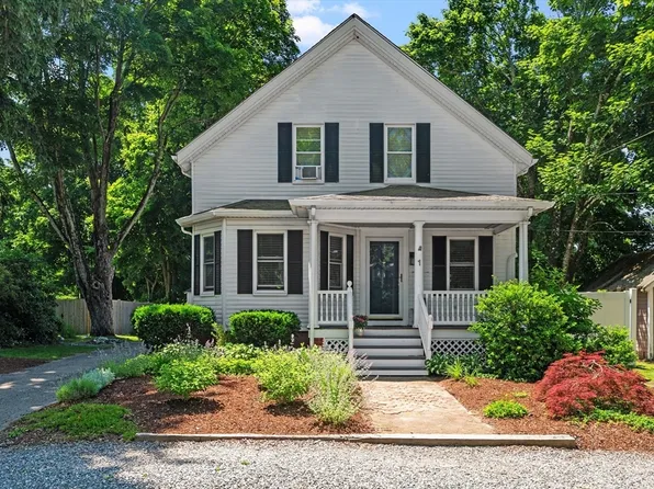 1 Hazelwood Ave, Attleboro, MA 02703