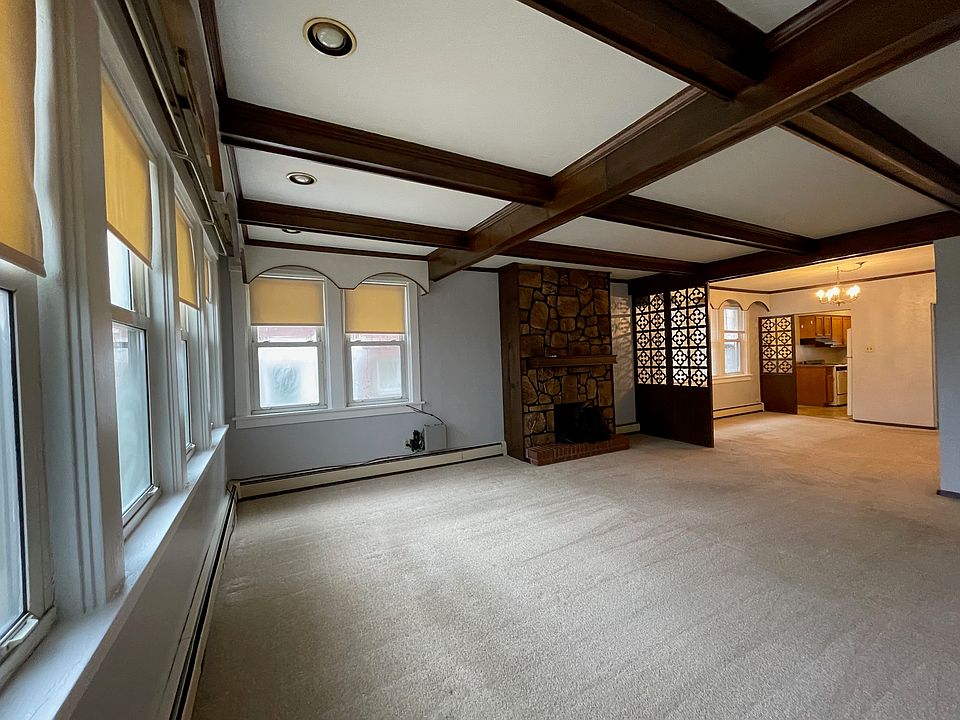 living room with decorative fireplace