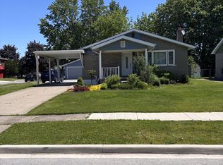 7380 Marieclaude Ave, Niagara Falls, ON L2G5L9