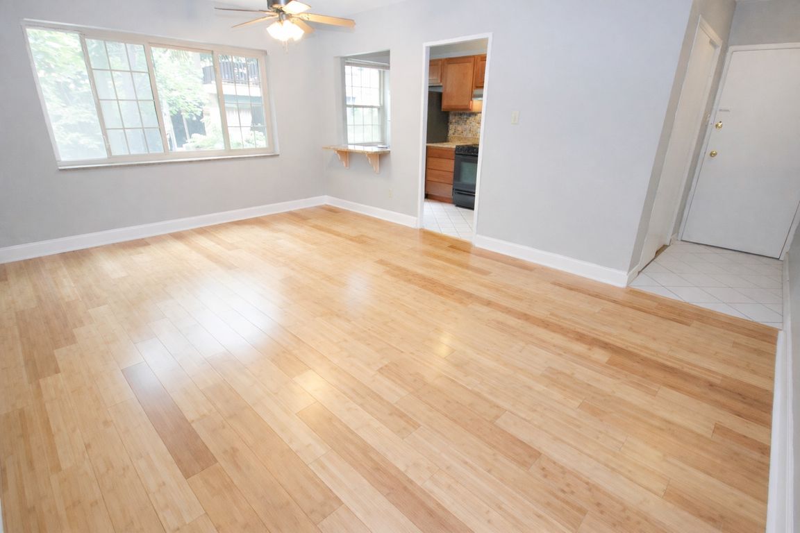 Living Room (Hardwood)