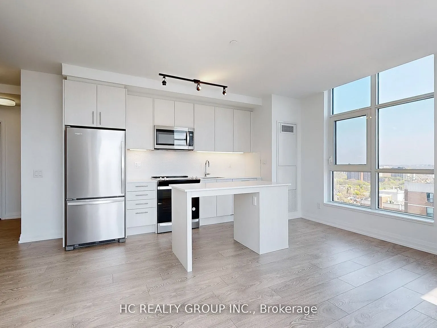 2 bed, $2,950 — Photo 4
