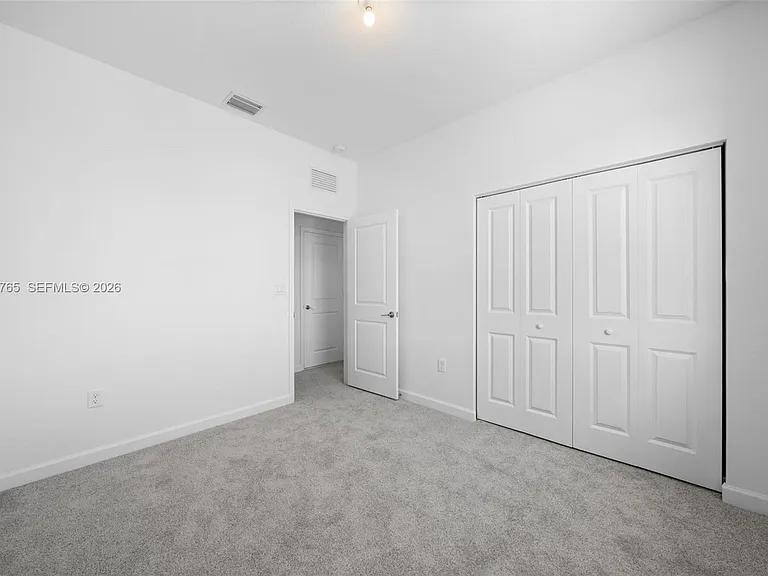 715 SE 15th St — Photo 26