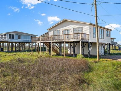 219 Detenbeck Ave, Surfside Beach, TX, 77541