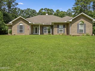 22215 Silver Hawk, Saucier, MS 39574