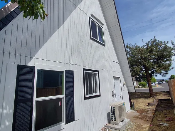 2700 Falcon St #91, White City, OR 97503