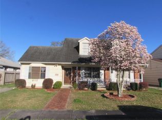 633 Emerald Ave, Terrytown, LA 70056