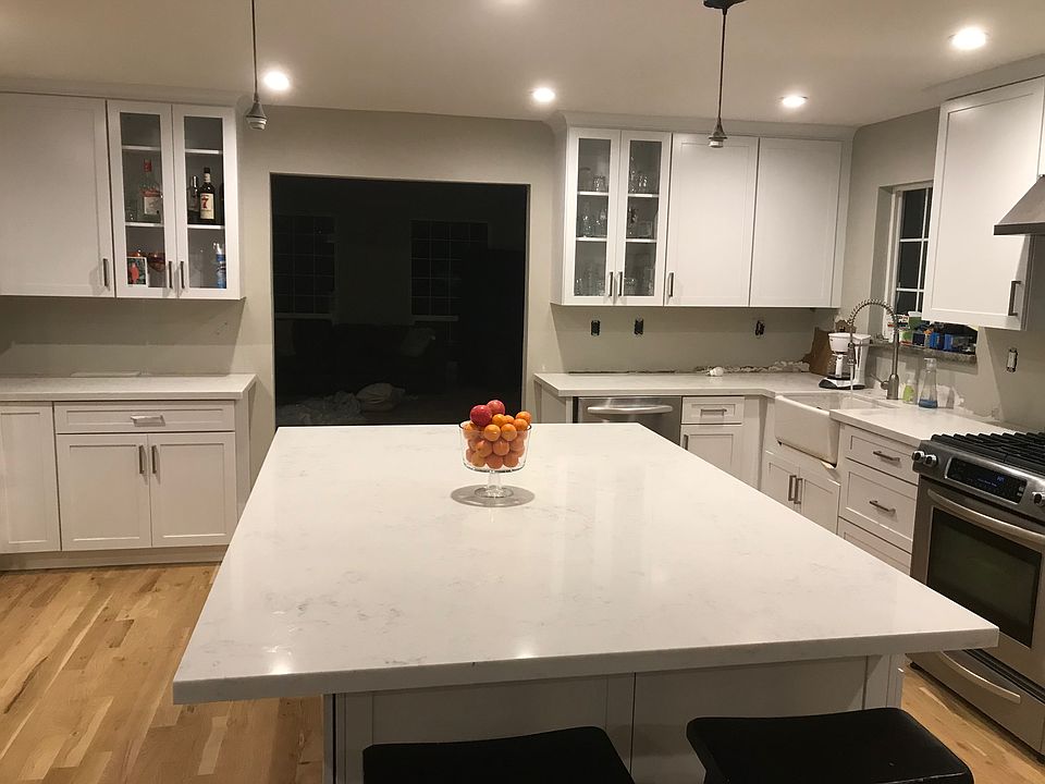2nd image of 1124 Estates Dr