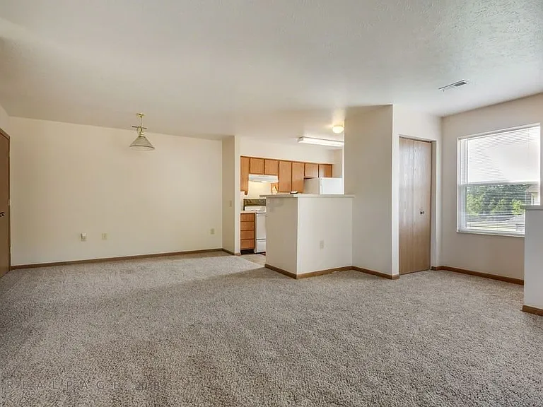 2921 Woods Cir #2921 — Photo 6