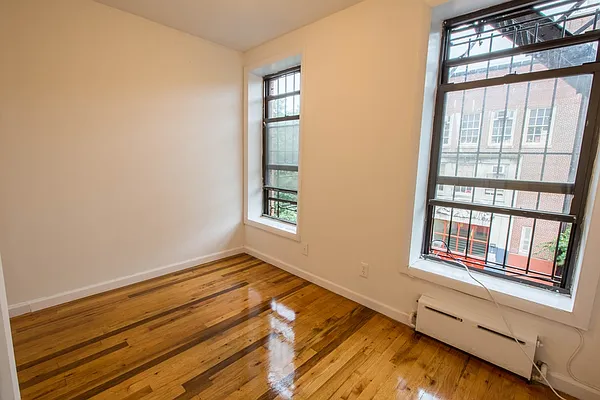 Rented by Oxford Property Group | media 33