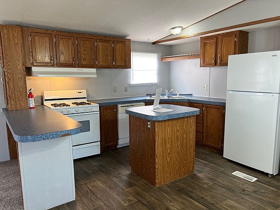 3rd image of 3232 S Clifton Ave #544