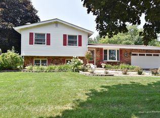 103 Mayflower Dr, Batavia, IL 60510