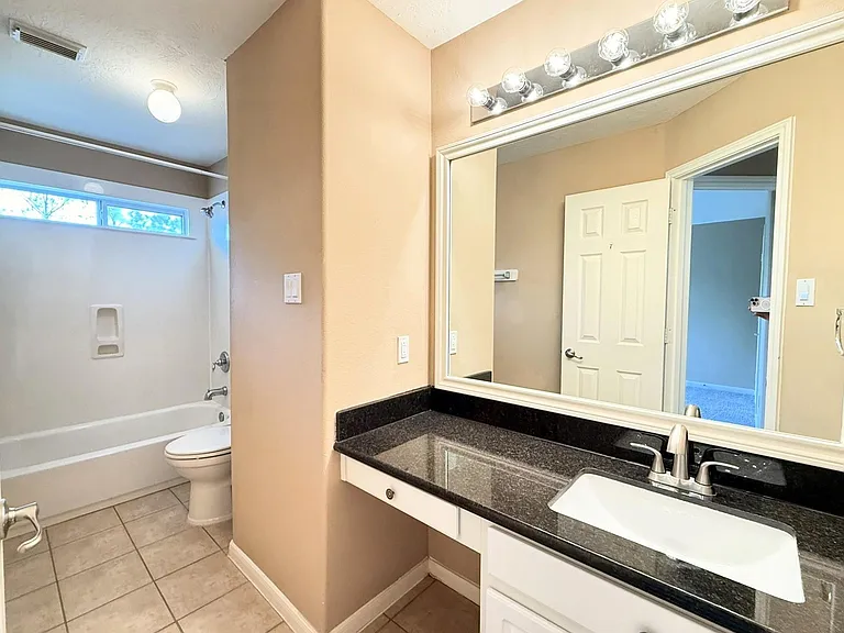 2214 Jurgensen Ln — Photo 31
