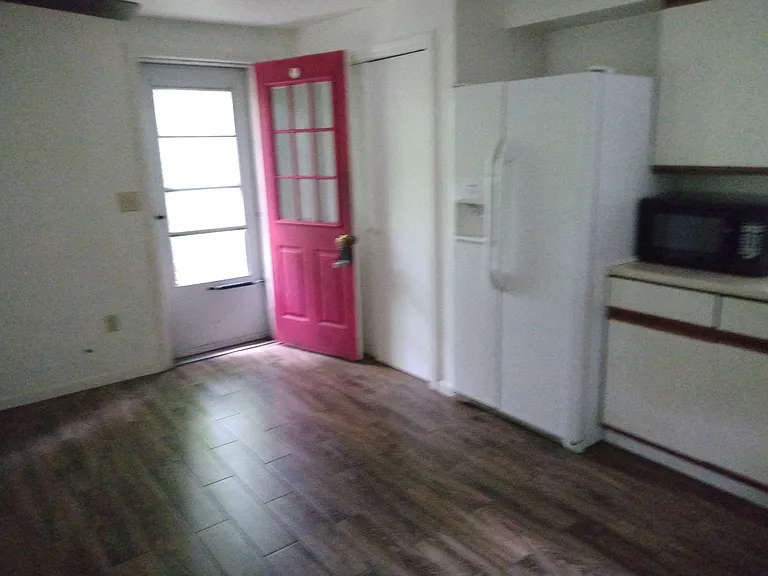 539 Main St #A — Photo 11