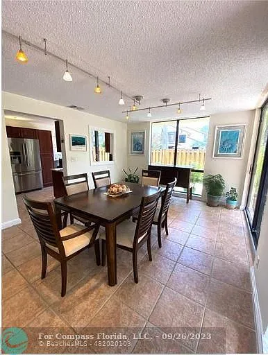 5705 Fox Hollow Dr — Photo 37