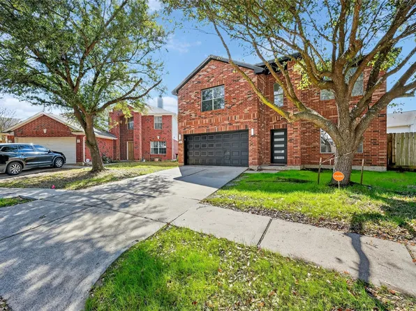 7803 Black Bird Ln, Baytown, TX 77523