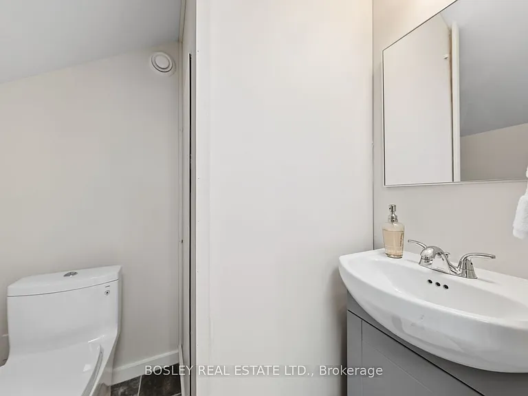 14 Preston Pl #UPPER — Photo 24