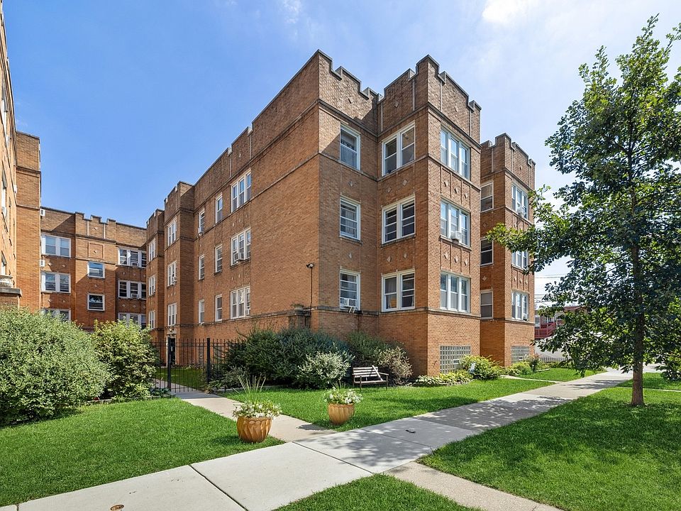 1st image of 4419 N Whipple St APT 2B
