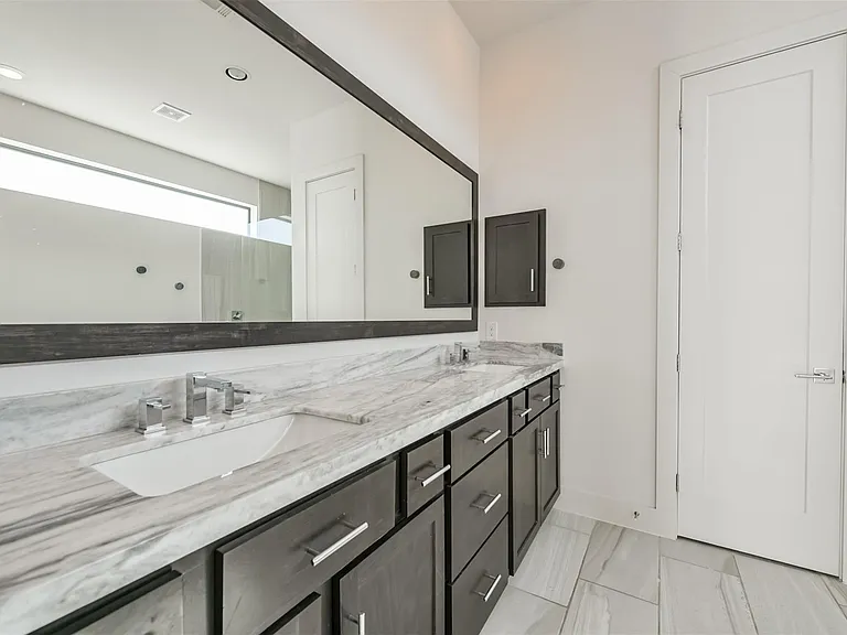 2824 Clay St — Photo 27