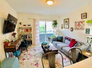 72 Huron St #3A, Brooklyn, NY 11222