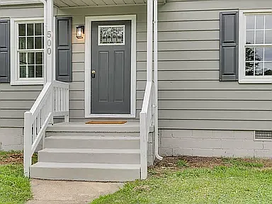3 bed, 1119 sqft, $2,100 — Photo 2