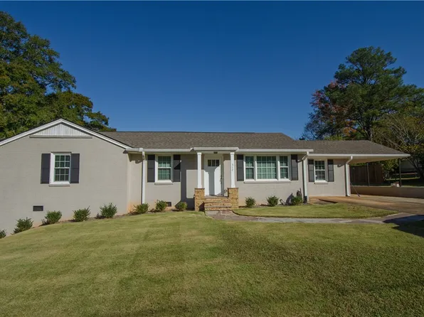 312 Hillcrest Ave, Opelika, AL 36801
