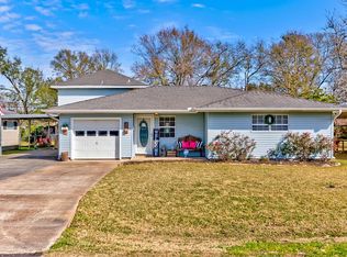 303 S 2nd St, Nederland, TX 77627