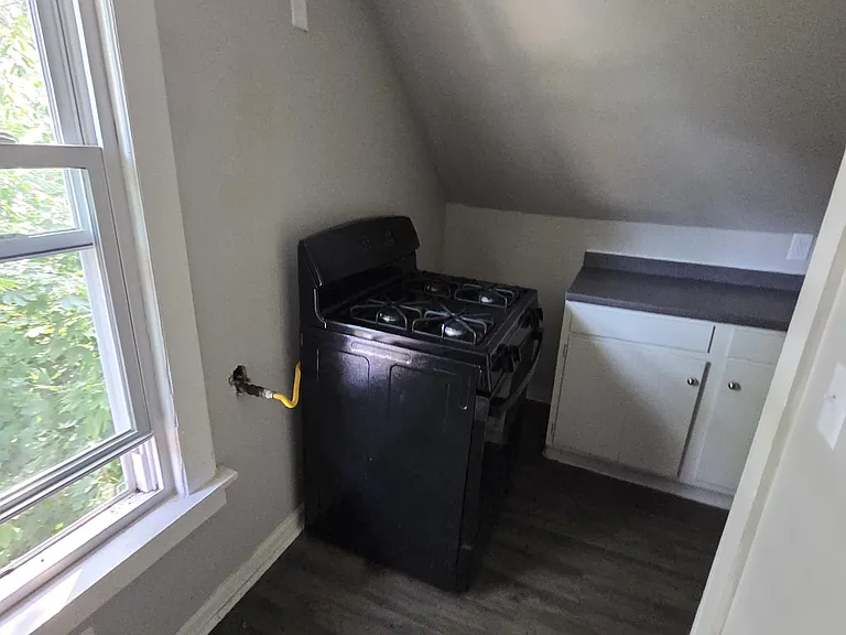 64 Gorham Ave #3 — Photo 5