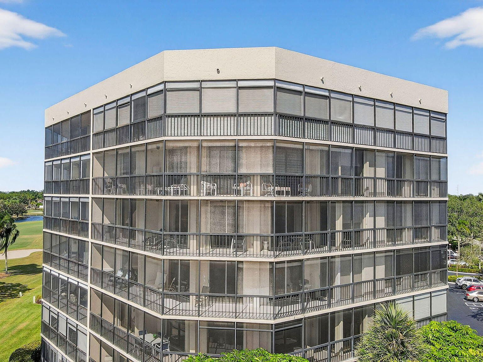 5301 Fountains Drive S #501