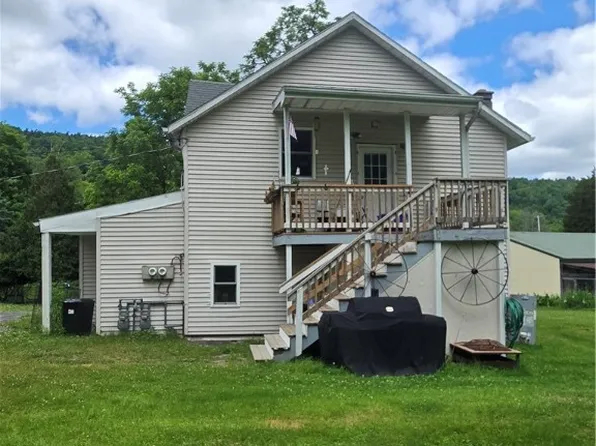3 Pearl St, Newfield, NY 14867
