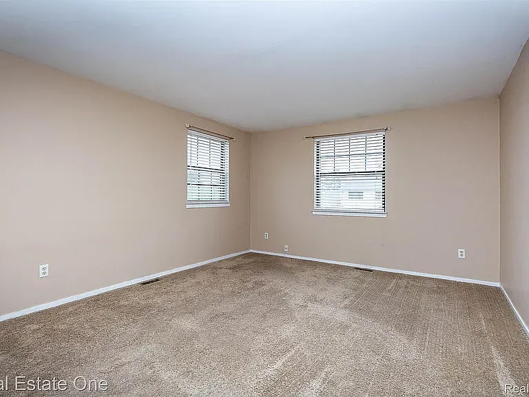 1891 Vine Way Dr #33 — Photo 22