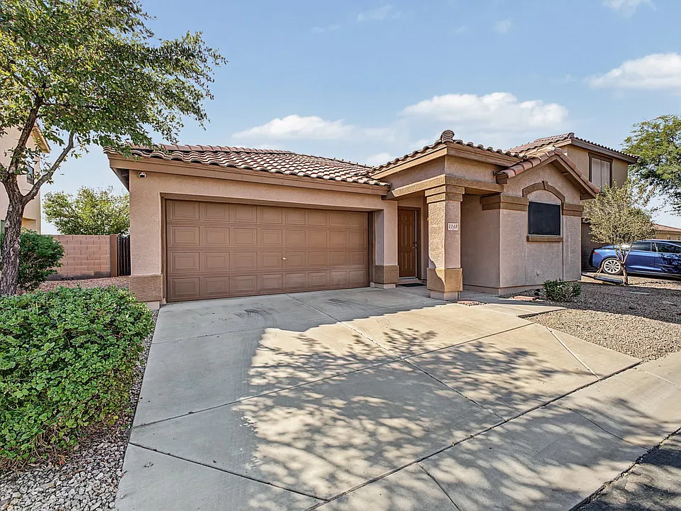1148 S Fargo Ct