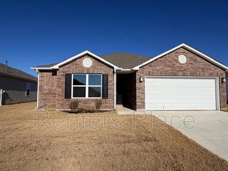4 bed, 2.0 bath, 1613 sqft, $1,750 — Photo 2