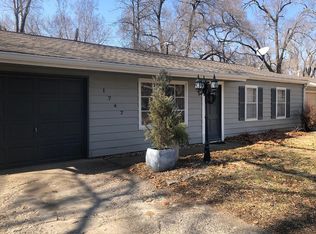 1747 Maple Ln, Lawrence, KS 66044