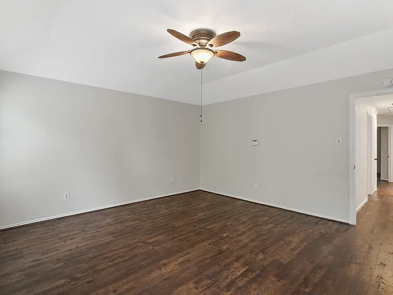 4807 Shadowdale Dr — Photo 17