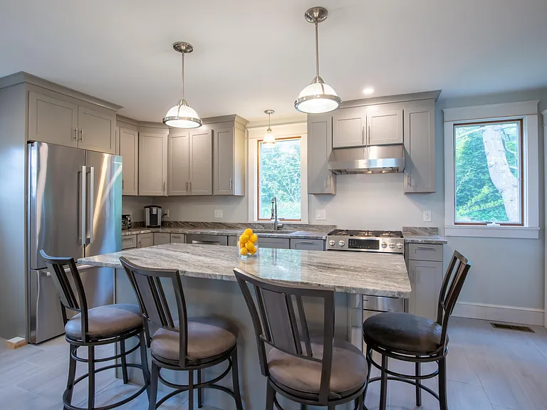 5 Gillies Ct — Photo 1