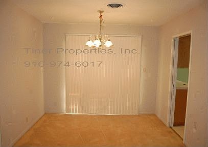 4th image of 3116 Hampshire Dr