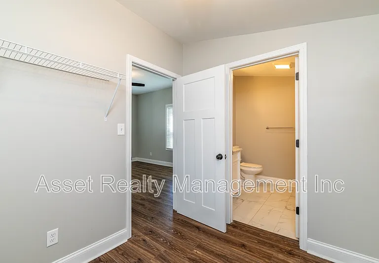 1715 Fay St — Photo 10