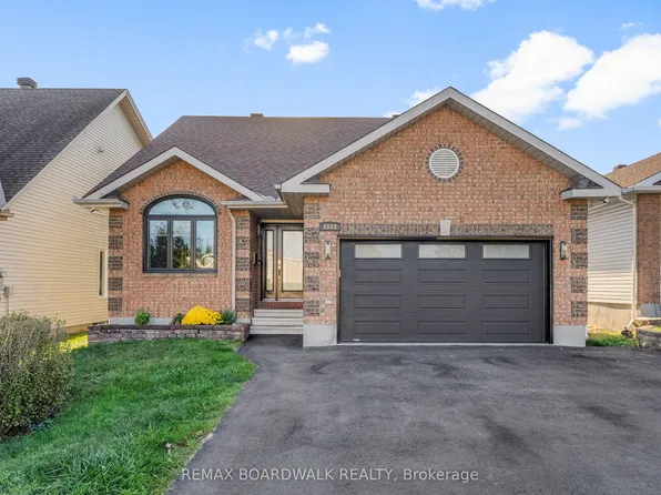 1813 Elmridge Dr, Ottawa, ON K1J 6S3